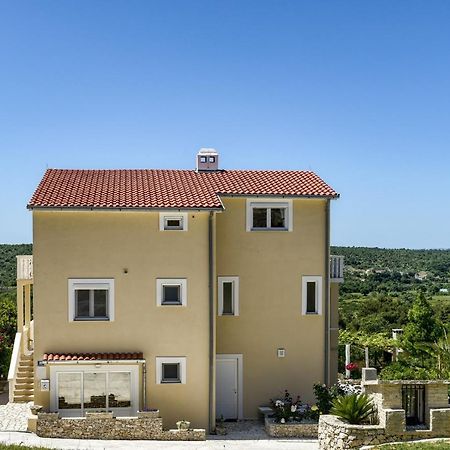 Haus Lilli Mit Pool Apartment Razanac Ngoại thất bức ảnh