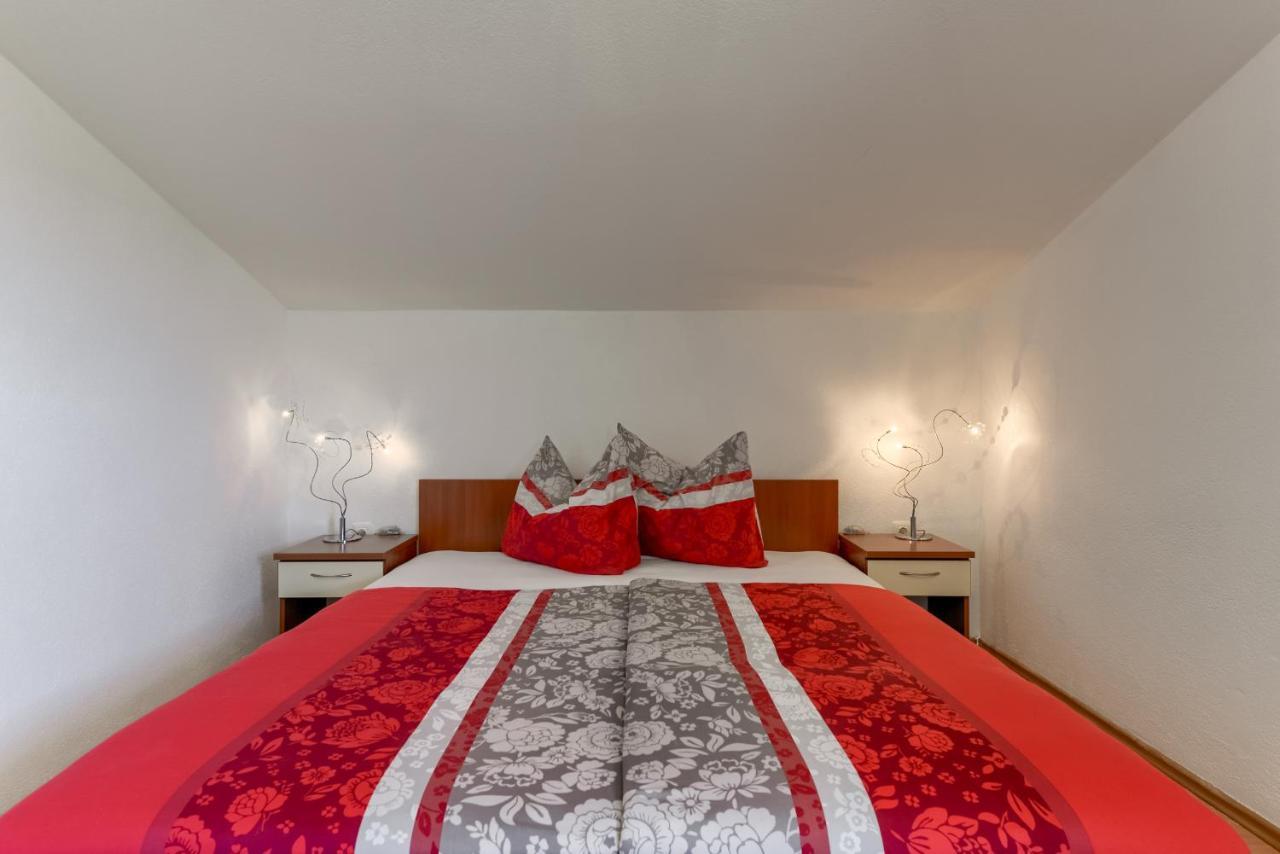 Haus Lilli Mit Pool Apartment Razanac Ngoại thất bức ảnh