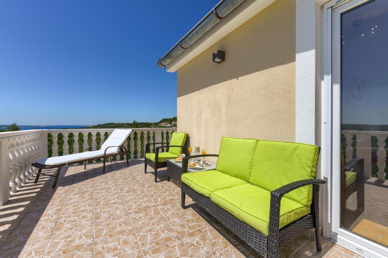 Haus Lilli Mit Pool Apartment Razanac Ngoại thất bức ảnh