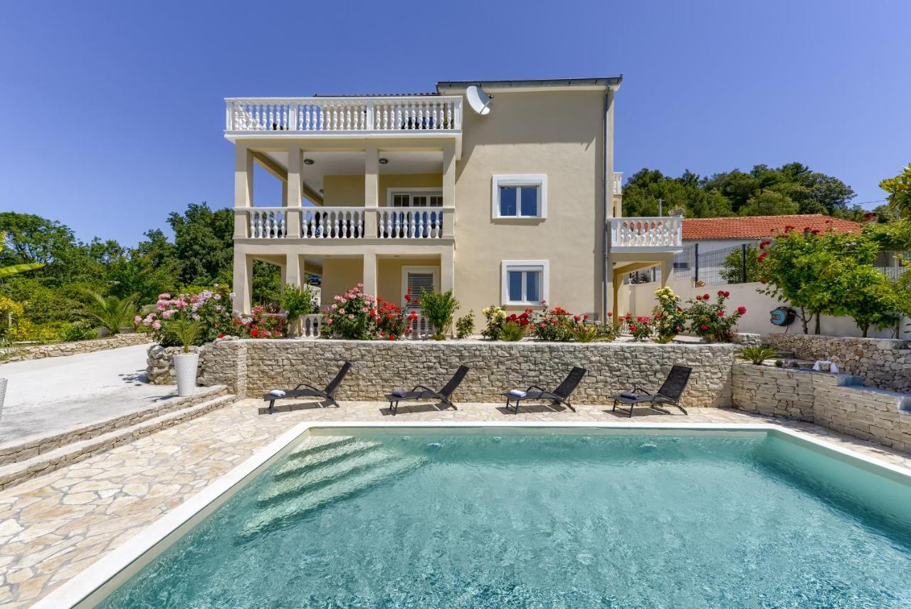 Haus Lilli Mit Pool Apartment Razanac Ngoại thất bức ảnh